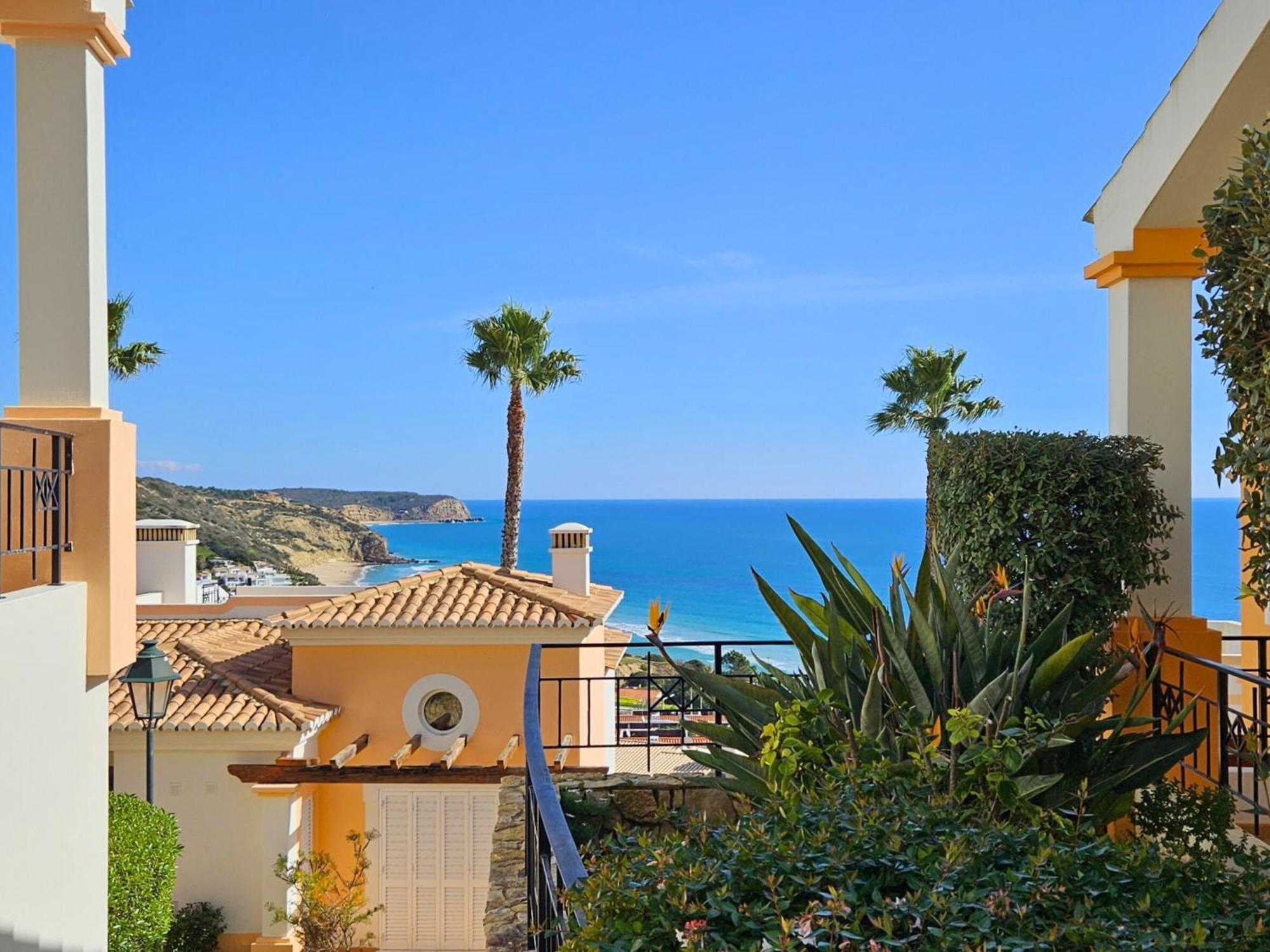 The View - Santo Antonio Villas, Golf & Spa Salema Kültér fotó
